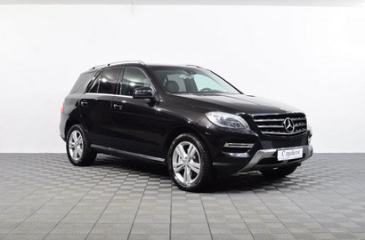 Mercedes-Benz M-Класс ML 350 BlueEfficiency 7G-Tronic Plus 4Matic (306 л.с.) Лот № 2583