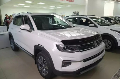 Changan CS35PLUS 1.6 л, 128 л.с., бензин, АКПП, передний привод Лот № 205