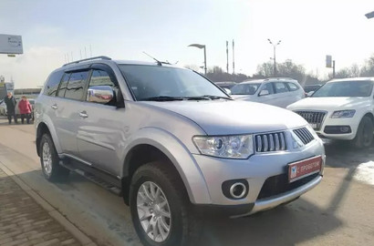 Mitsubishi Pajero Sport 2.5 DI-D AT AWD (178 л.с.) Лот № 344