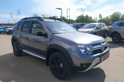 Renault Duster 2.0 AT 4x4 (143 л.с.) Лот № 444