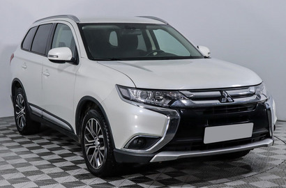Mitsubishi Outlander 2.0 CVT (146 л.с.) Лот № 3638