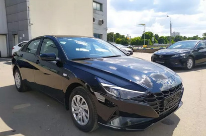 Hyundai Elantra 1.6 AT (128 л.с.) Лот № 528