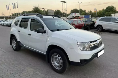 Renault Duster 2.0 AT 4x4 (143 л.с.) Лот № 610