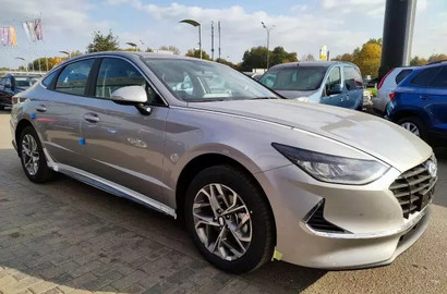 Hyundai Sonata 2.5 (180 л.с.) бензин, АКПП, передний привод Лот № 988