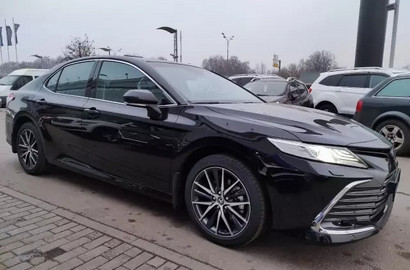 Toyota Camry 2.5 AT (200 л.с.) Лот № 1110