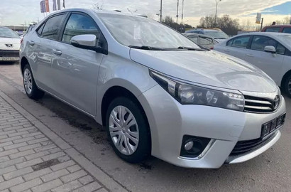 Toyota Corolla 1.6 CVT (122 л.с.) Лот № 1157