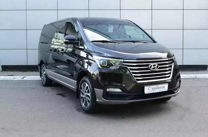 Hyundai Grand Starex 2.5 AT 4WD (145 л.с.) Лот № 1879
